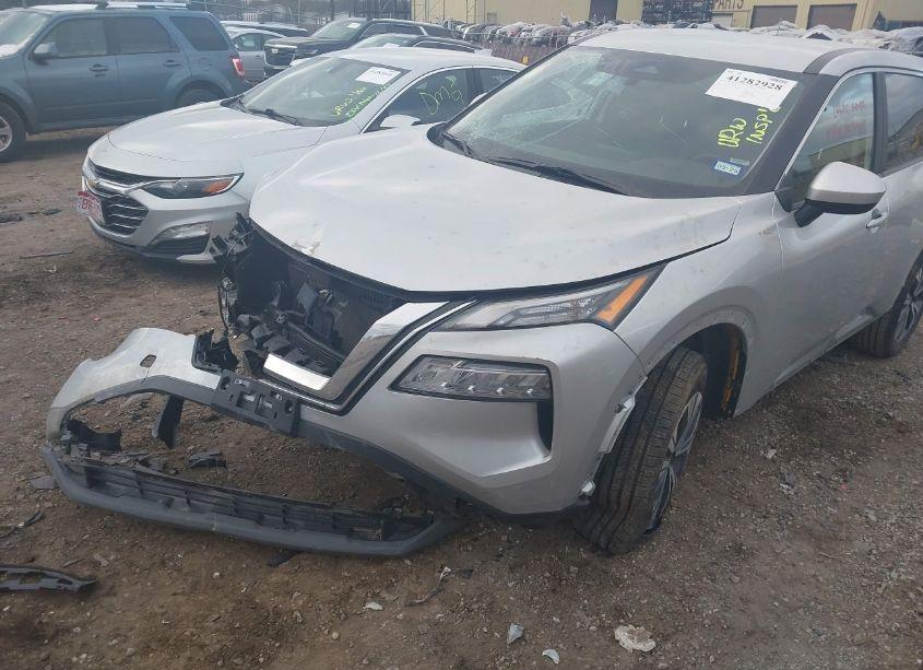 Photo 2 of 2023 Nissan Rogue SV FWD (VIN 5N1BT3BA6PC853563)