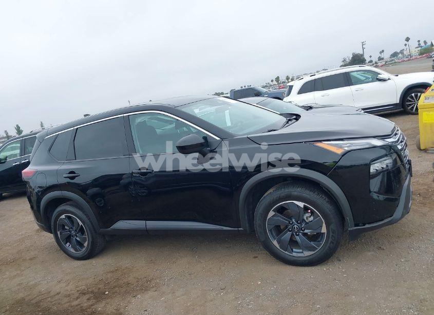 Photo 13 of 2024 Nissan Rogue SV FWD (VIN 5N1BT3BA6RC695969)