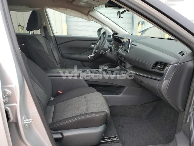 2025 NISSAN ROGUE SV (VIN 5N1BT3BA6SC808048) main photo