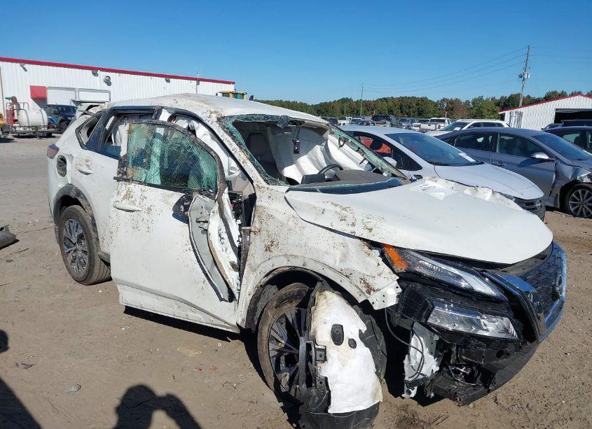 2022 Nissan Rogue SV FWD (VIN 5N1BT3BA7NC729332) main photo