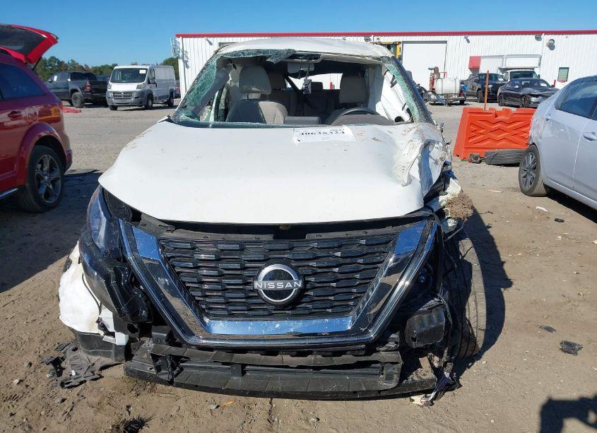 Photo 12 of 2022 Nissan Rogue SV FWD (VIN 5N1BT3BA7NC729332)