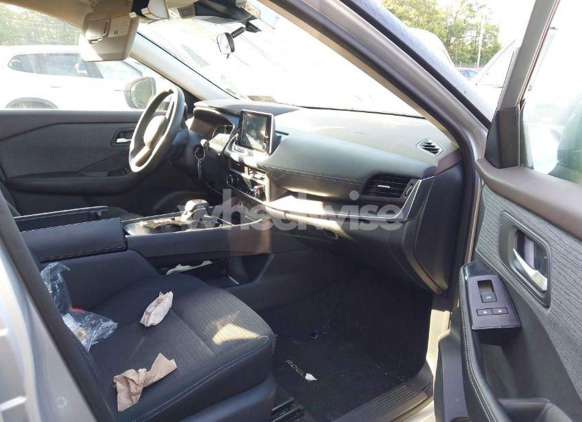 Photo 5 of 2023 Nissan Rogue SV FWD (VIN 5N1BT3BA7PC833208)