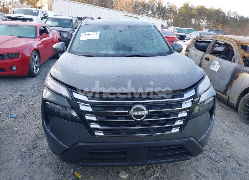 Photo 12 of 2024 Nissan Rogue SV FWD (VIN 5N1BT3BA7RC680543)