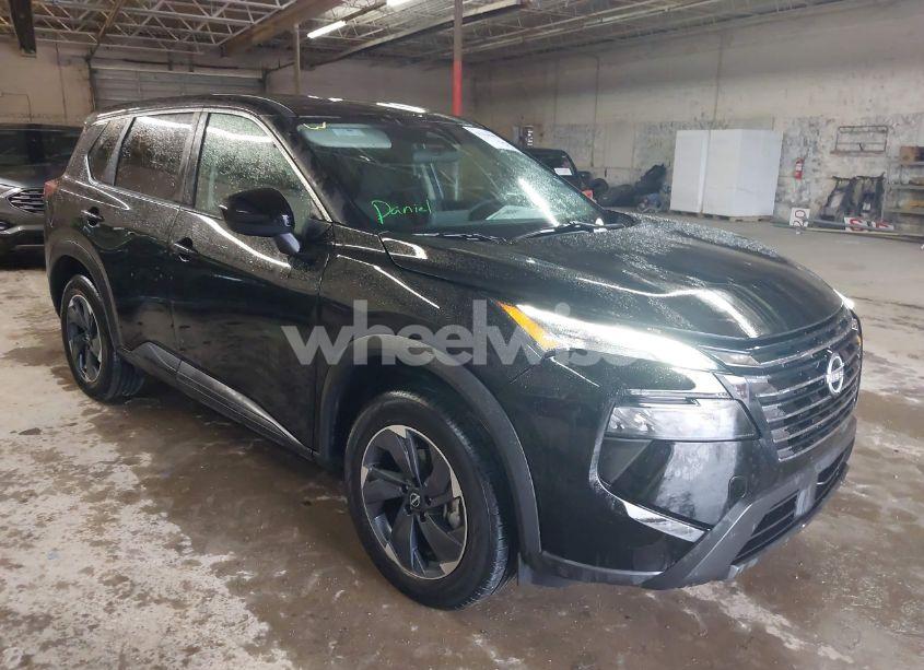 2024 Nissan Rogue SV FWD (VIN 5N1BT3BA7RC690148) main photo