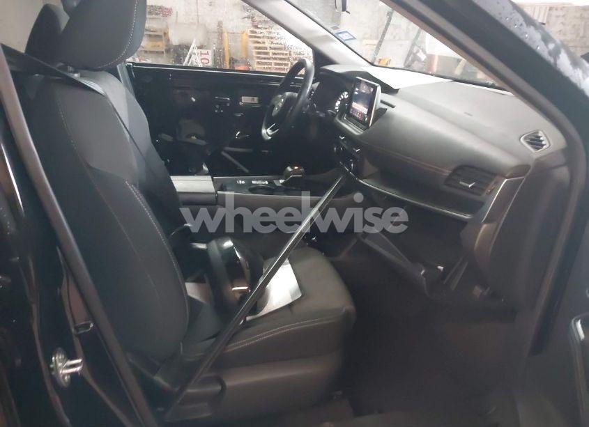 Photo 5 of 2024 Nissan Rogue SV FWD (VIN 5N1BT3BA7RC690148)