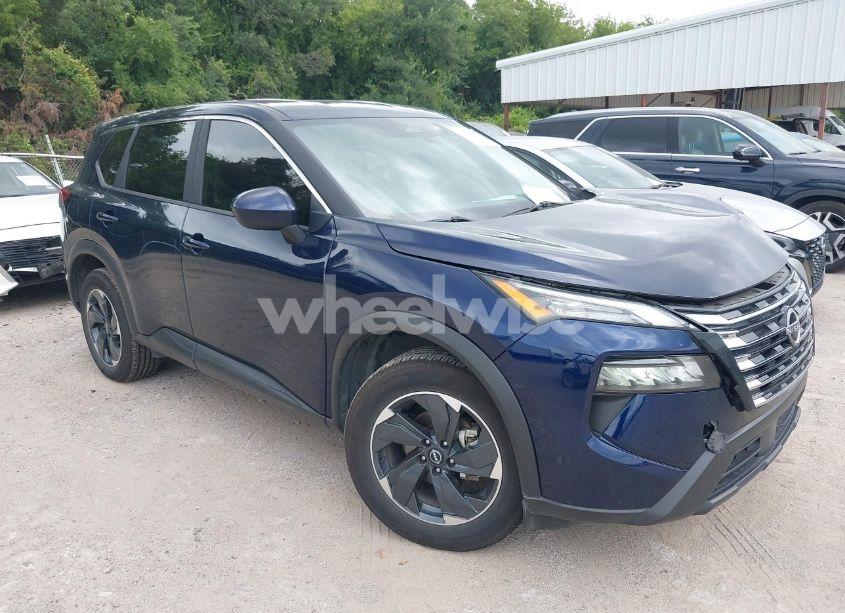 2024 Nissan Rogue SV FWD (VIN 5N1BT3BA7RC706445) main photo