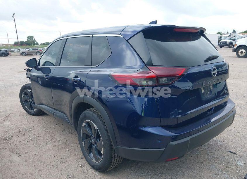 Photo 3 of 2024 Nissan Rogue SV FWD (VIN 5N1BT3BA7RC706445)