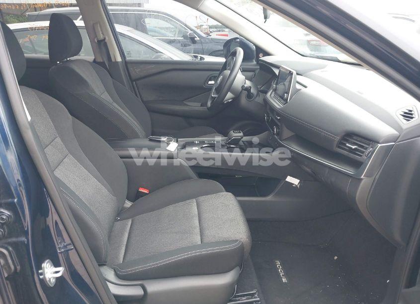 Photo 5 of 2024 Nissan Rogue SV FWD (VIN 5N1BT3BA7RC706445)