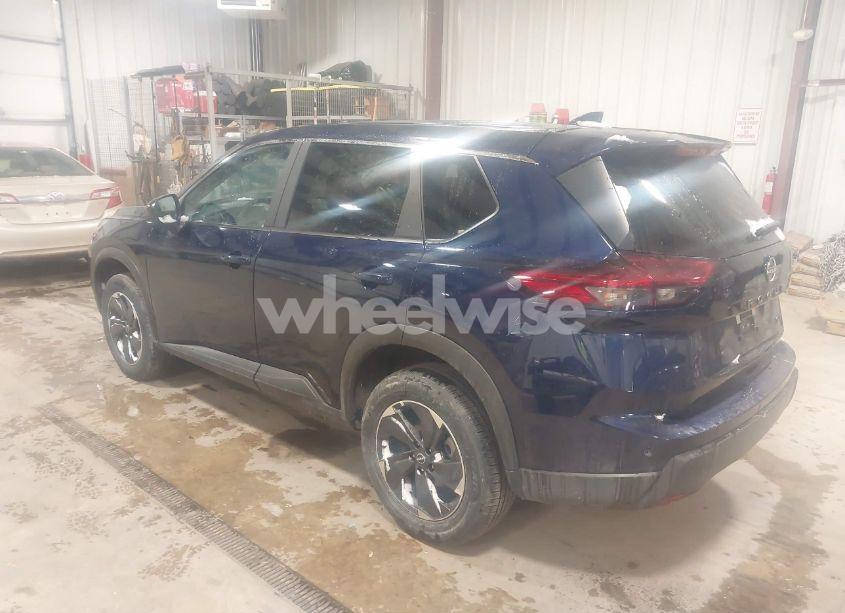 Photo 3 of 2024 Nissan Rogue SV FWD (VIN 5N1BT3BA7RC757265)