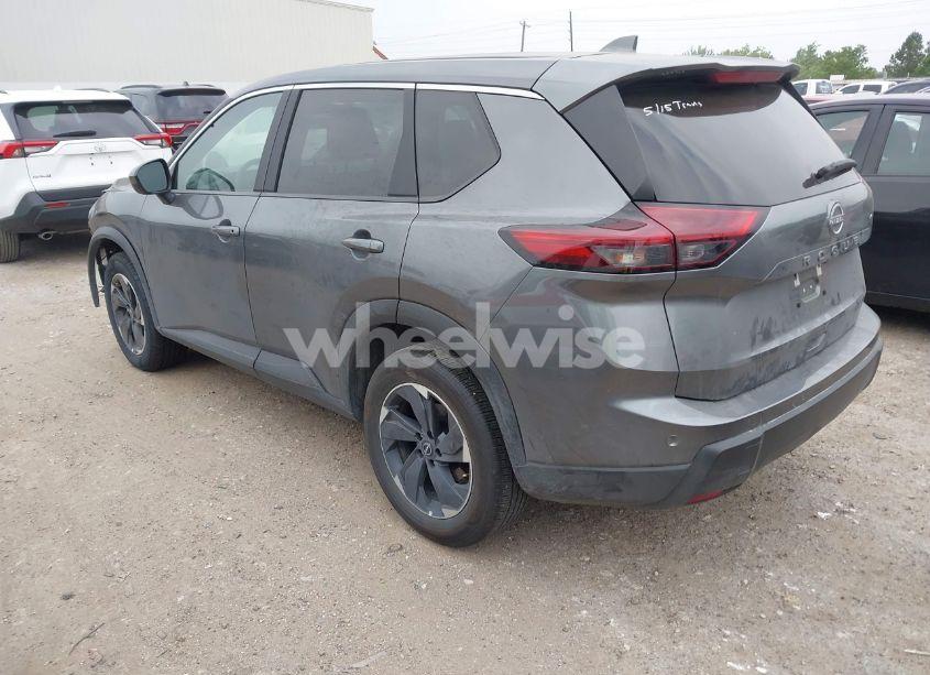 Photo 3 of 2025 Nissan Rogue SV FWD (VIN 5N1BT3BA7SC788716)