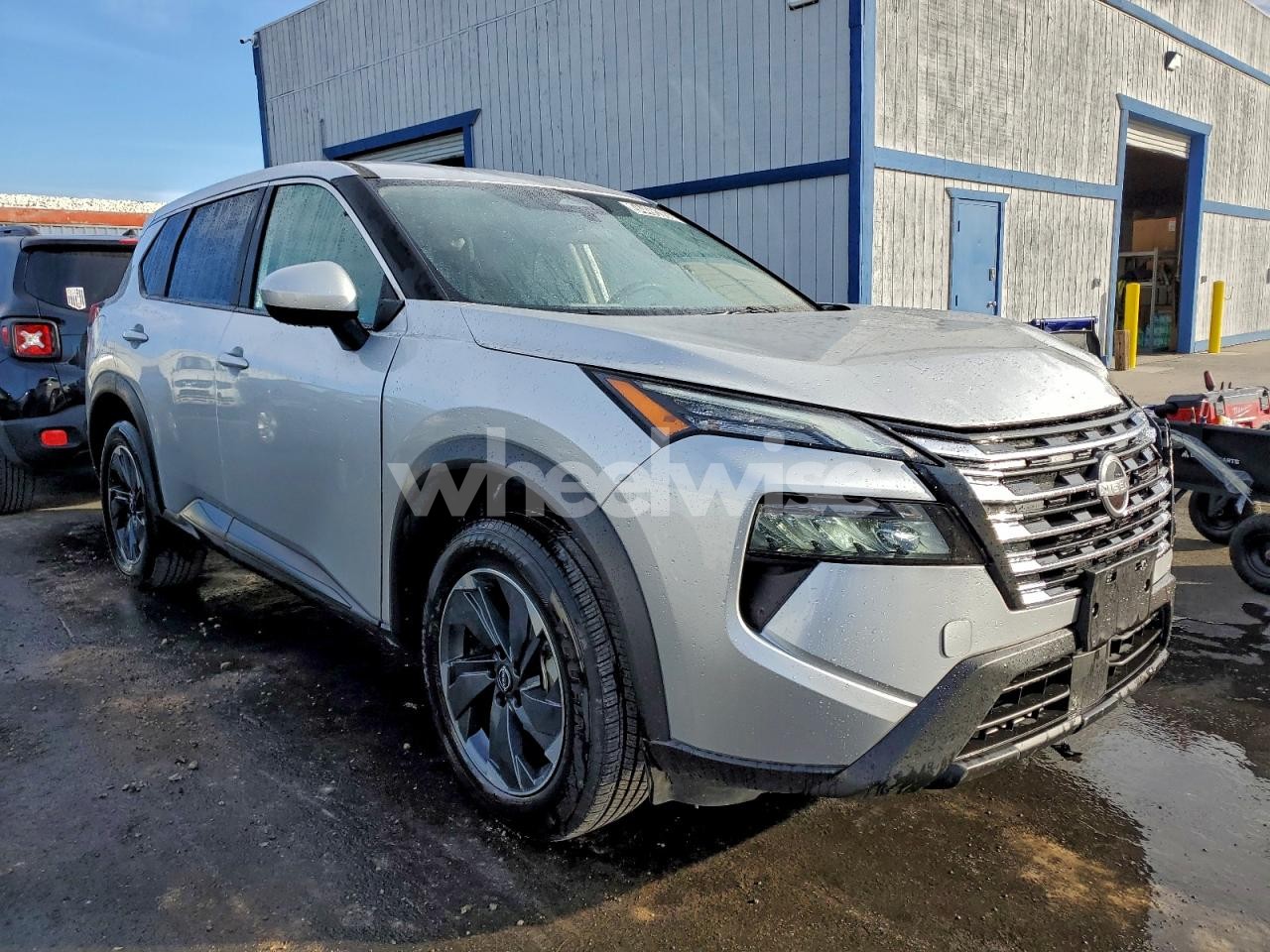 Photo 4 of 2025 NISSAN ROGUE SV (VIN 5N1BT3BA7SC809399)