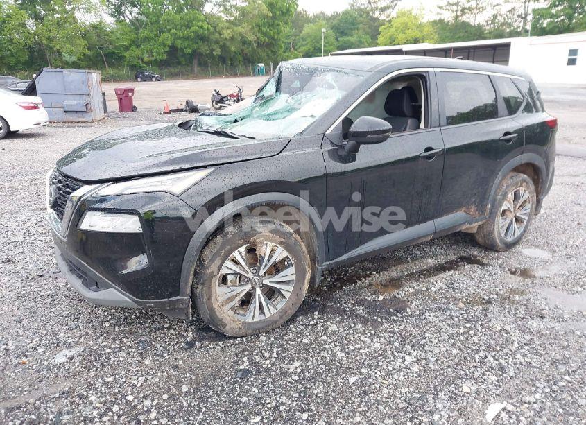 Photo 2 of 2022 Nissan Rogue SV FWD (VIN 5N1BT3BA8NC672638)