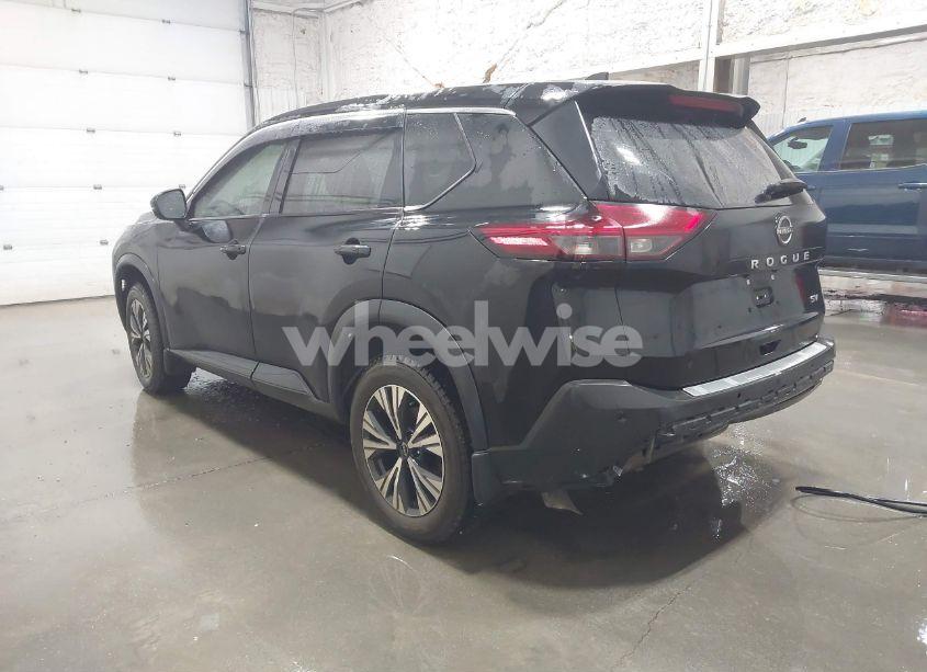 Photo 3 of 2022 Nissan Rogue SV FWD (VIN 5N1BT3BA8NC695613)