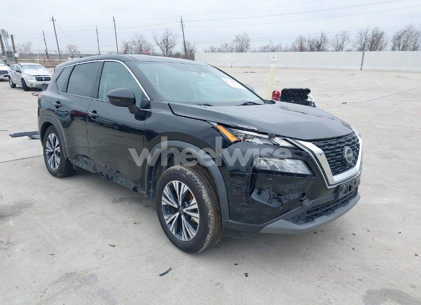 2022 Nissan Rogue SV FWD (VIN 5N1BT3BA8NC698317) main photo