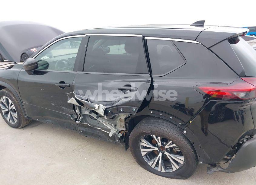 Photo 6 of 2022 Nissan Rogue SV FWD (VIN 5N1BT3BA8NC698317)