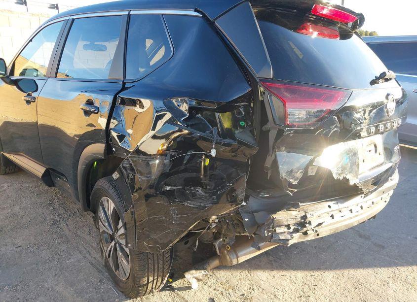 Photo 6 of 2023 Nissan Rogue SV FWD (VIN 5N1BT3BA8PC746594)