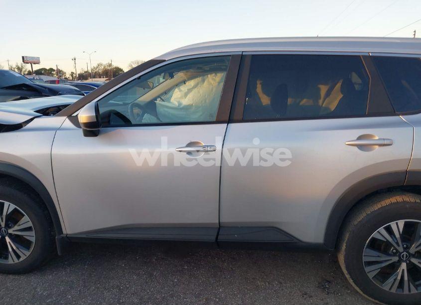 Photo 13 of 2023 Nissan Rogue SV FWD (VIN 5N1BT3BA8PC892770)