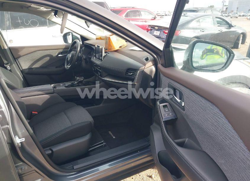 Photo 5 of 2023 Nissan Rogue SV FWD (VIN 5N1BT3BA8PC898293)