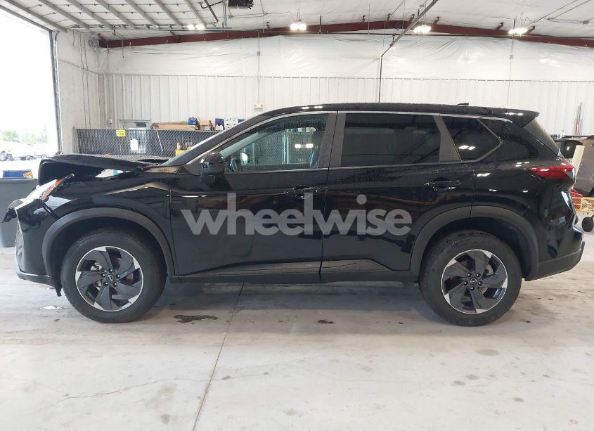 Photo 15 of 2024 Nissan Rogue SV FWD (VIN 5N1BT3BA8RC689185)