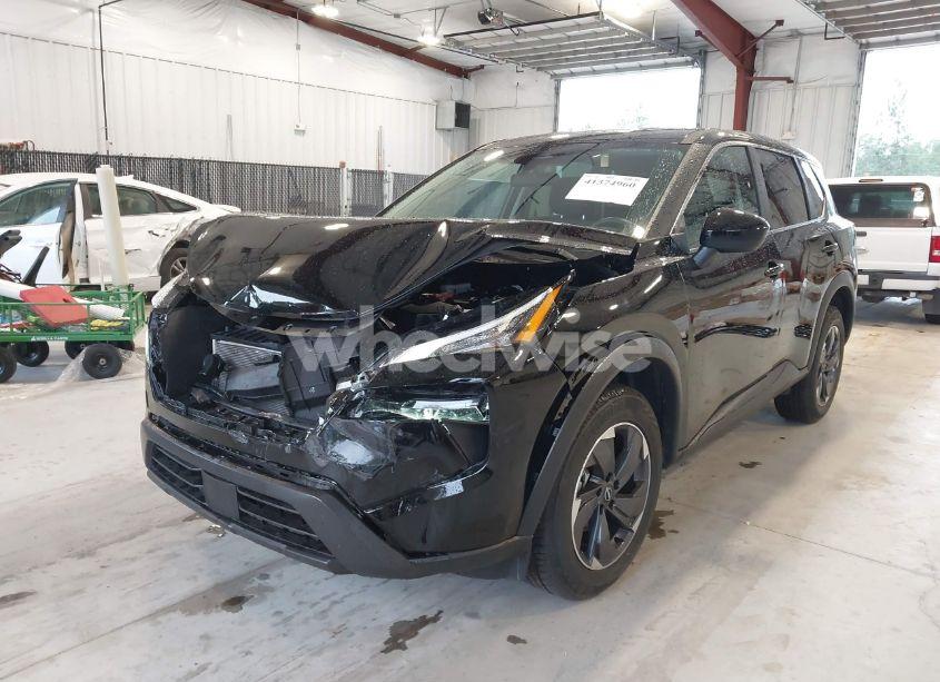 Photo 6 of 2024 Nissan Rogue SV FWD (VIN 5N1BT3BA8RC689185)