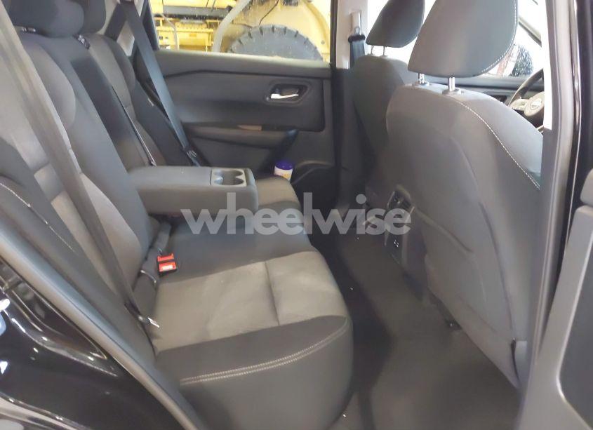 Photo 8 of 2024 Nissan Rogue SV FWD (VIN 5N1BT3BA8RC689185)