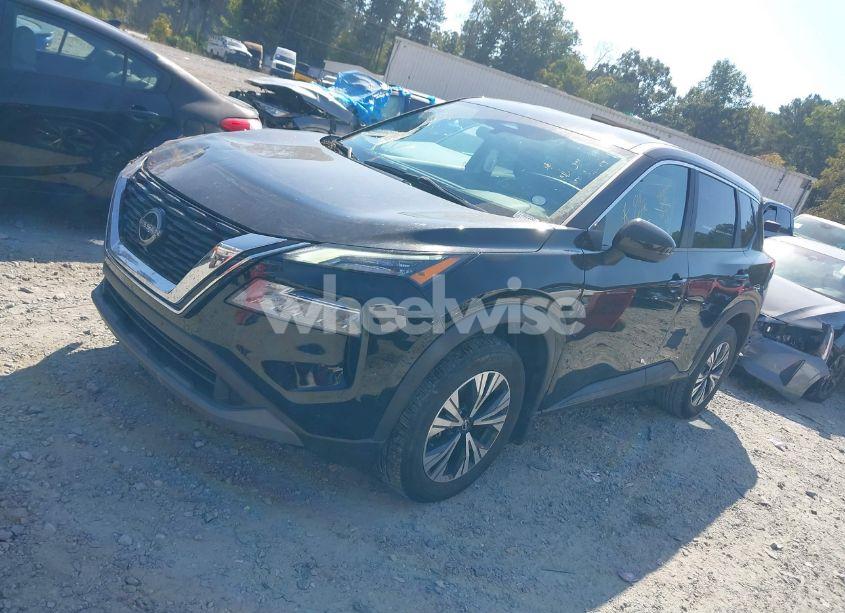 Photo 2 of 2022 Nissan Rogue SV FWD (VIN 5N1BT3BA9NC734760)