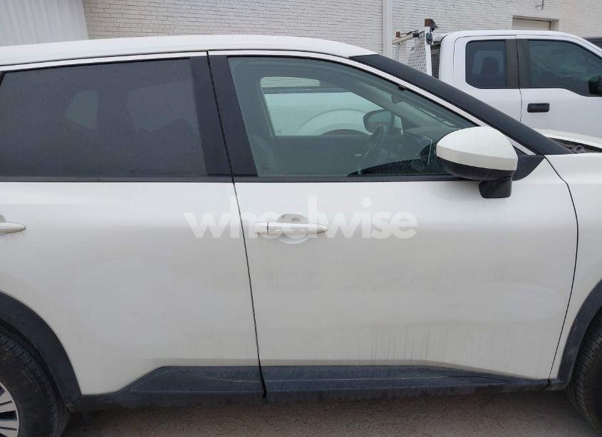 Photo 13 of 2023 Nissan Rogue SV FWD (VIN 5N1BT3BA9PC790409)