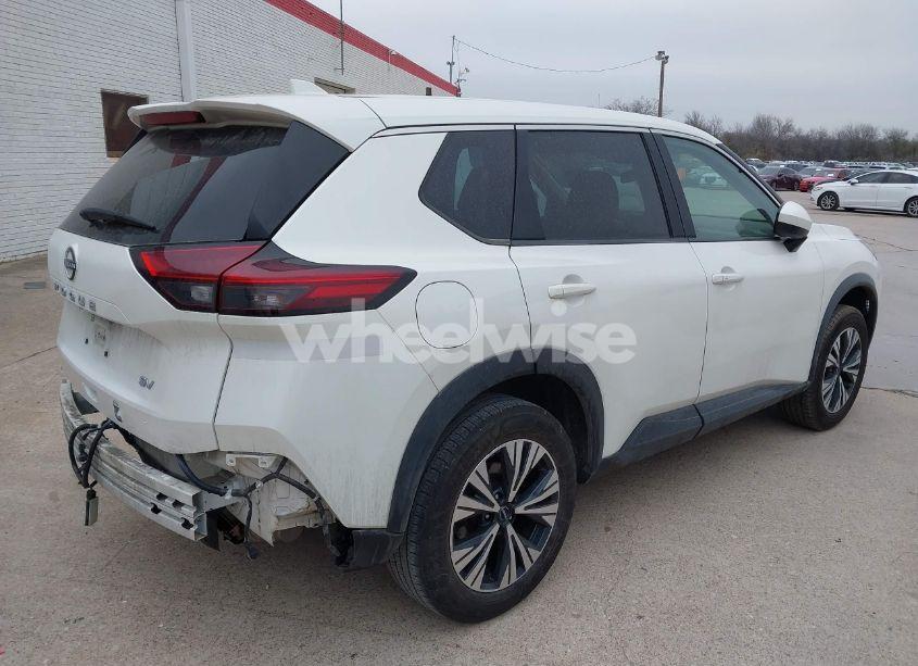 Photo 4 of 2023 Nissan Rogue SV FWD (VIN 5N1BT3BA9PC790409)