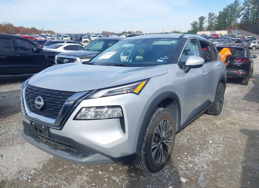 Photo 2 of 2023 Nissan Rogue SV FWD (VIN 5N1BT3BA9PC853976)