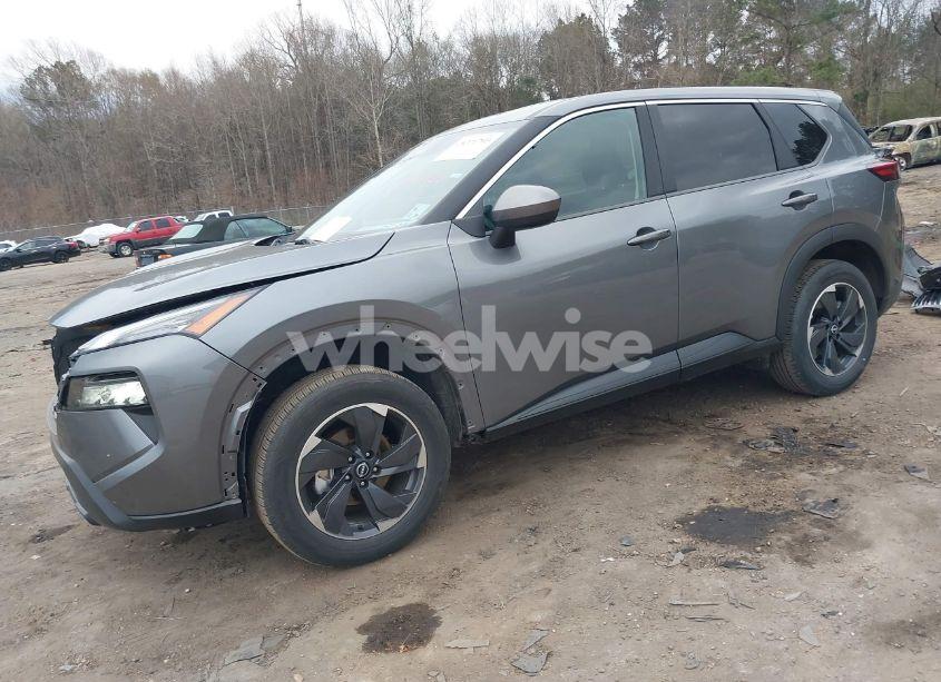 Photo 2 of 2024 Nissan Rogue SV FWD (VIN 5N1BT3BA9RC675246)