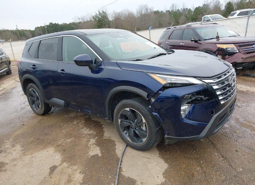 2024 Nissan Rogue SV FWD (VIN 5N1BT3BA9RC706074) main photo