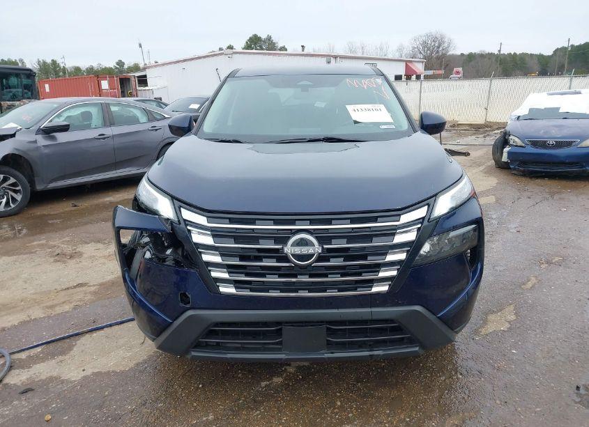 Photo 12 of 2024 Nissan Rogue SV FWD (VIN 5N1BT3BA9RC706074)