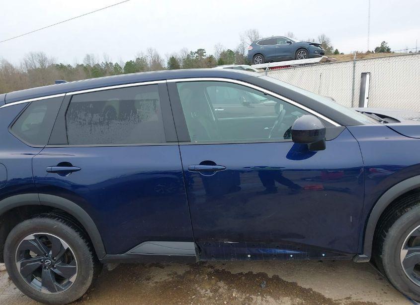 Photo 13 of 2024 Nissan Rogue SV FWD (VIN 5N1BT3BA9RC706074)