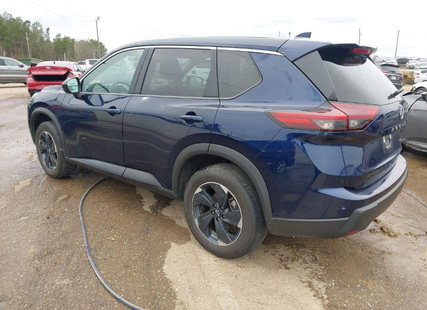 Photo 3 of 2024 Nissan Rogue SV FWD (VIN 5N1BT3BA9RC706074)