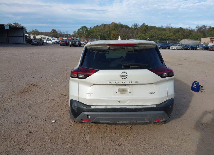 Photo 16 of 2022 Nissan Rogue SV FWD (VIN 5N1BT3BAXNC673127)