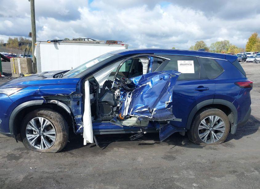 Photo 14 of 2022 Nissan Rogue SV FWD (VIN 5N1BT3BAXNC674679)