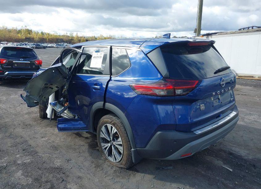 Photo 3 of 2022 Nissan Rogue SV FWD (VIN 5N1BT3BAXNC674679)