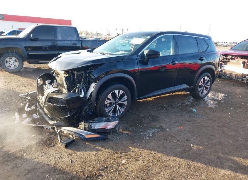 Photo 2 of 2022 Nissan Rogue SV FWD (VIN 5N1BT3BAXNC678179)