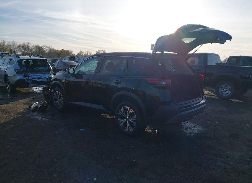 Photo 3 of 2022 Nissan Rogue SV FWD (VIN 5N1BT3BAXNC678179)