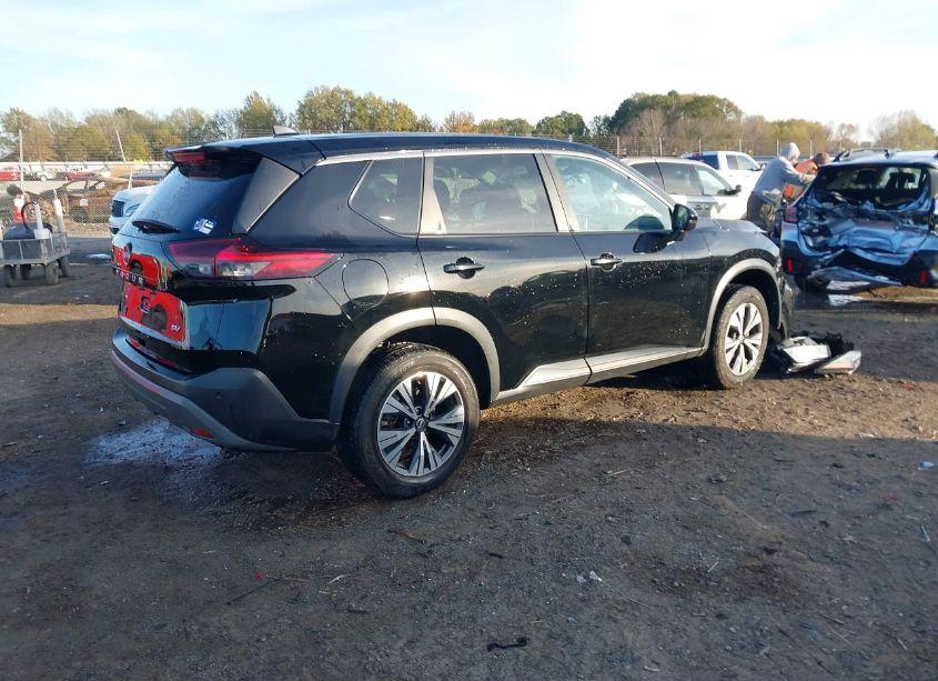 Photo 4 of 2022 Nissan Rogue SV FWD (VIN 5N1BT3BAXNC678179)