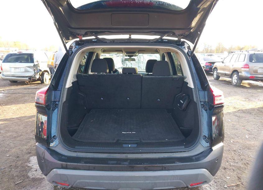 Photo 8 of 2022 Nissan Rogue SV FWD (VIN 5N1BT3BAXNC678179)