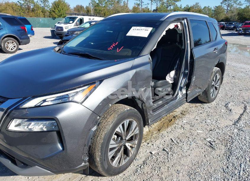 Photo 6 of 2023 Nissan Rogue SV FWD (VIN 5N1BT3BAXPC673521)