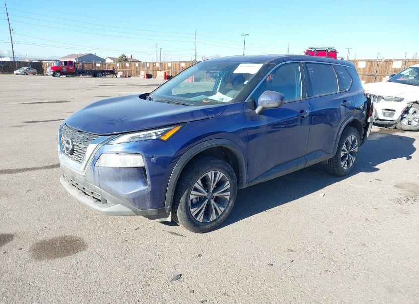 Photo 2 of 2023 Nissan Rogue SV FWD (VIN 5N1BT3BAXPC829282)