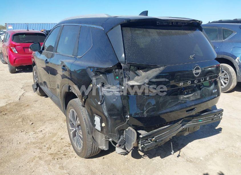 Photo 3 of 2023 Nissan Rogue SV FWD (VIN 5N1BT3BAXPC881009)