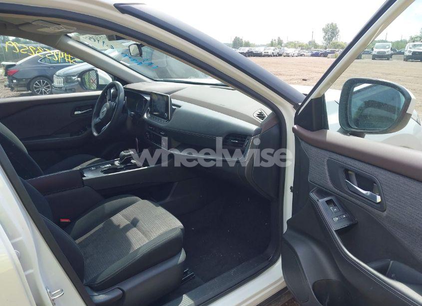 Photo 5 of 2023 Nissan Rogue SV FWD (VIN 5N1BT3BAXPC907091)