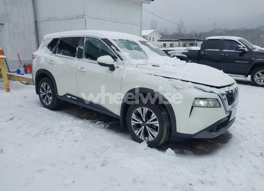 2022 Nissan Rogue SV INTELLIGENT AWD (VIN 5N1BT3BB0NC724305) main photo