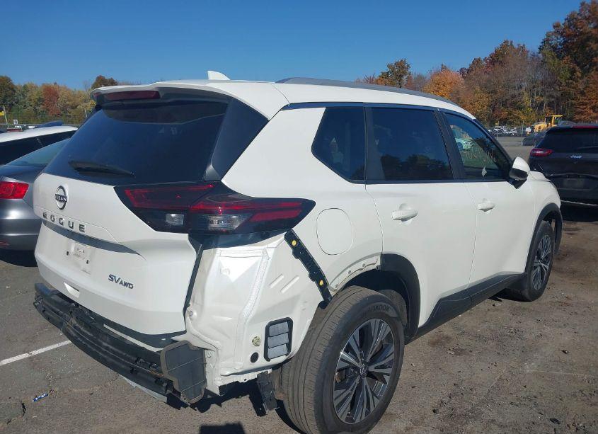 Photo 4 of 2023 Nissan Rogue SV INTELLIGENT AWD (VIN 5N1BT3BB0PC750941)