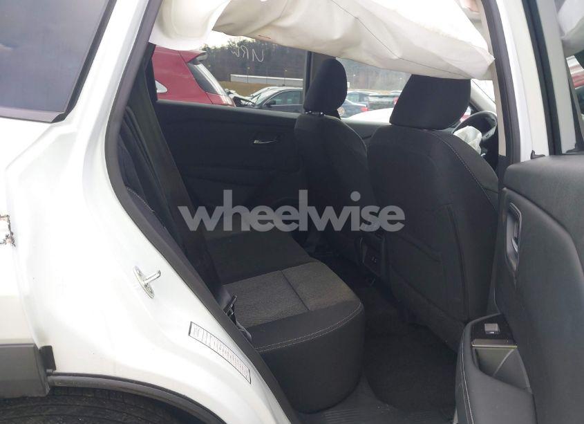 Photo 8 of 2024 Nissan Rogue SV INTELLIGENT AWD (VIN 5N1BT3BB0RC690744)