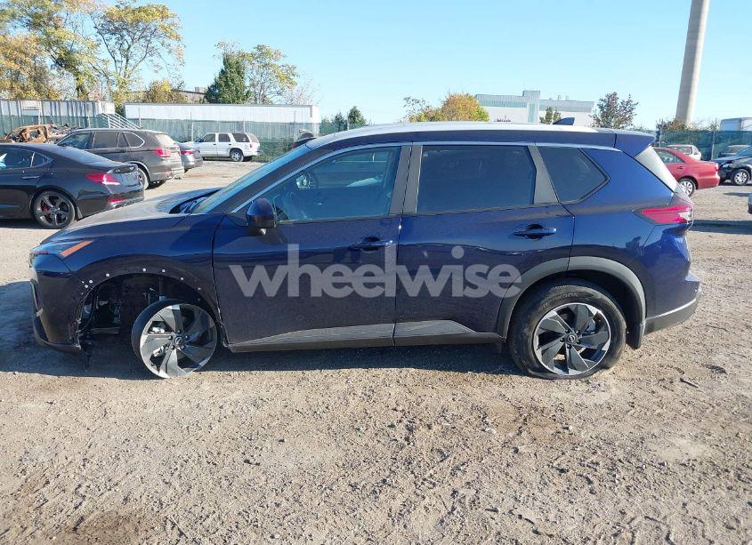Photo 14 of 2024 Nissan Rogue SV INTELLIGENT AWD (VIN 5N1BT3BB0RC734368)