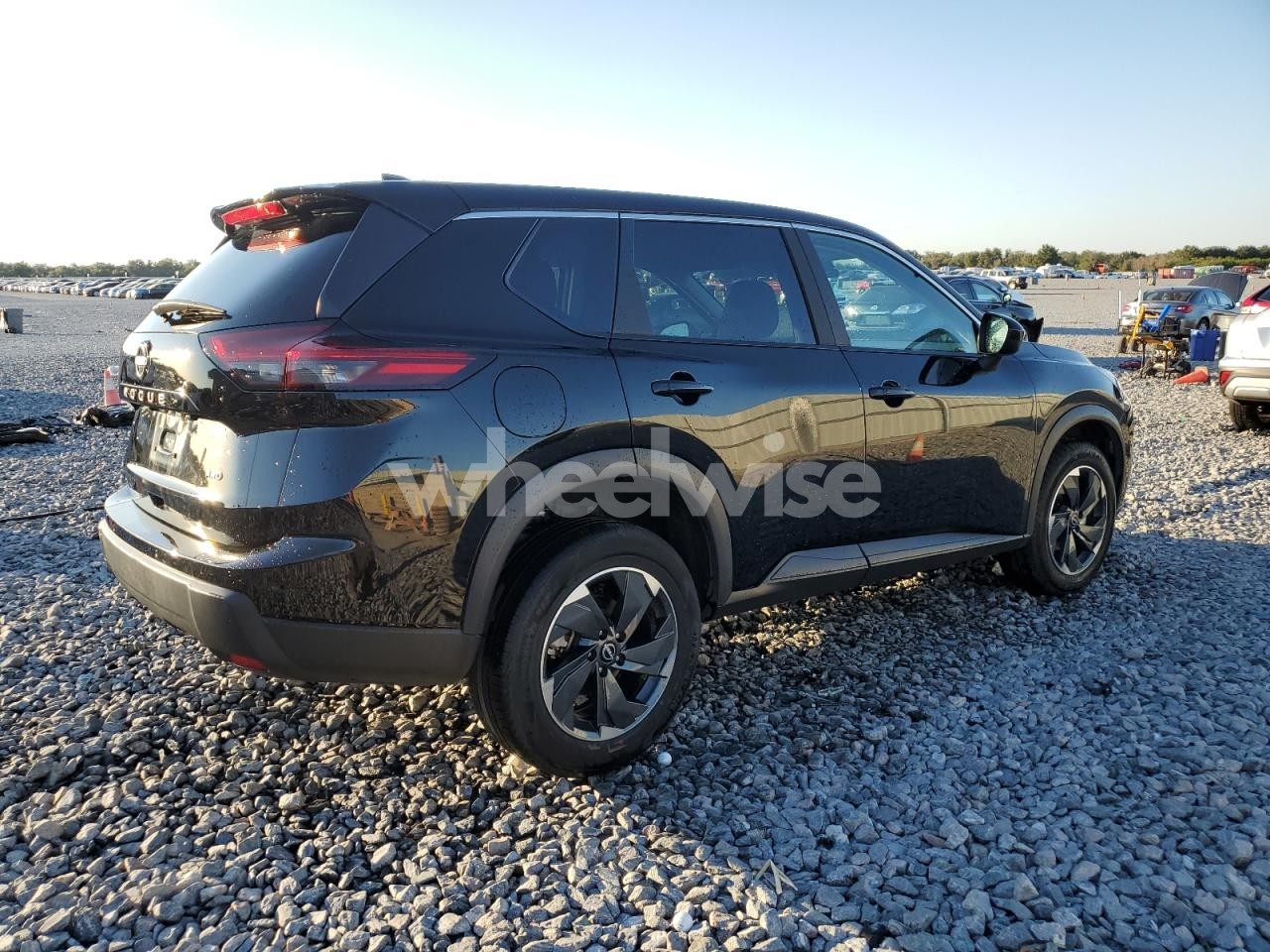Photo 3 of 2025 NISSAN ROGUE SV (VIN 5N1BT3BB0SC763178)